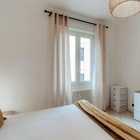 Apartment Zamenhof 9 - By Myhomeincomo Como