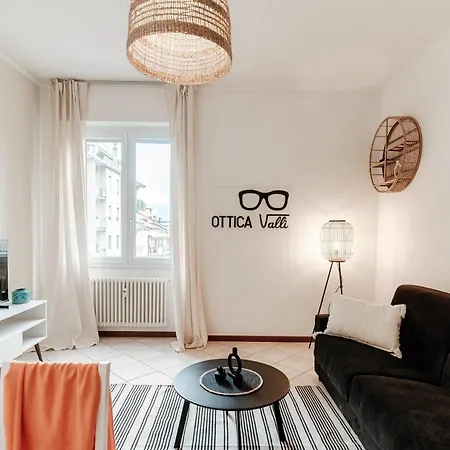 Apartment Zamenhof 9 - By Myhomeincomo Como
