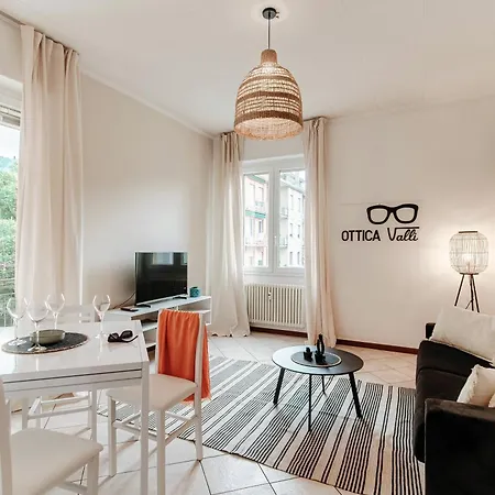 Zamenhof 9 - By Myhomeincomo Apartment