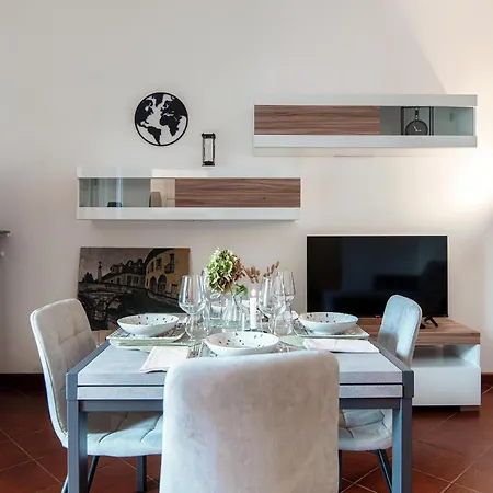Zamenhof 9 - By Myhomeincomo Apartment *