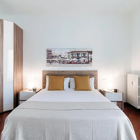Zamenhof 9 - By Myhomeincomo Apartment Como